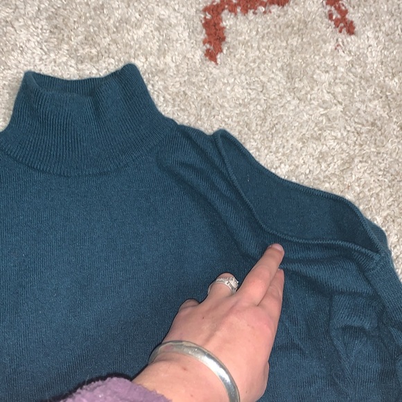 Halogen- Cold Shoulderd Sweater- Sz XL- Petrol Color - Picture 5 of 6